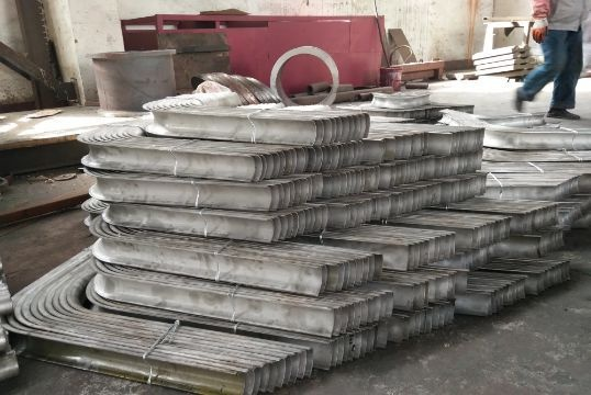 高磨損工況必備：電廠過熱器防磨瓦廠家技術解決方案